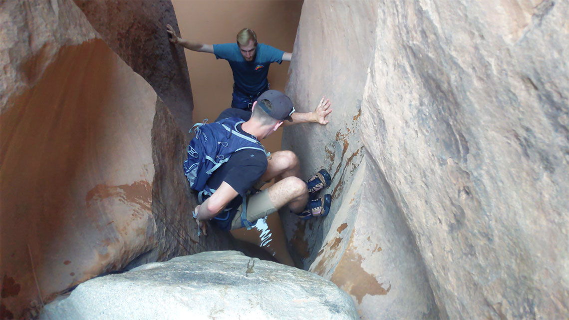 Starting the pool downclimb in Entrajo Canyon