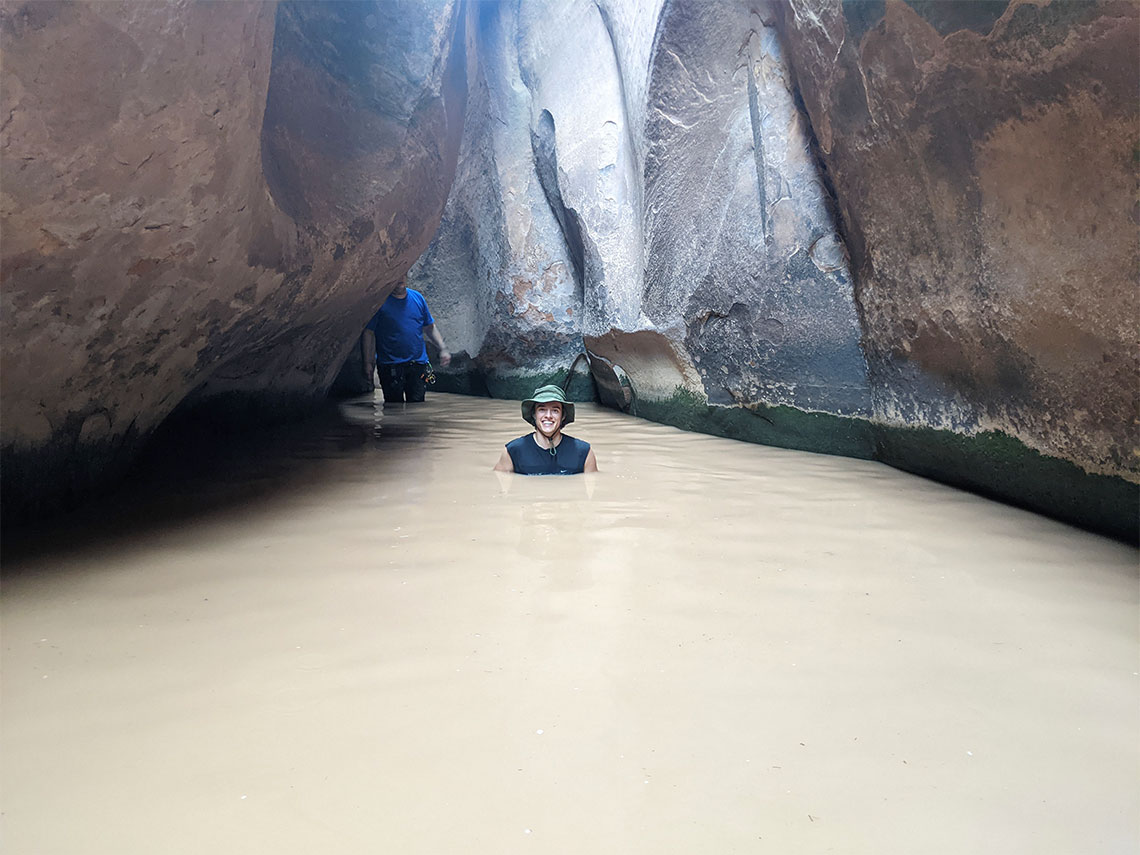 Going through the big pool in Entrajo