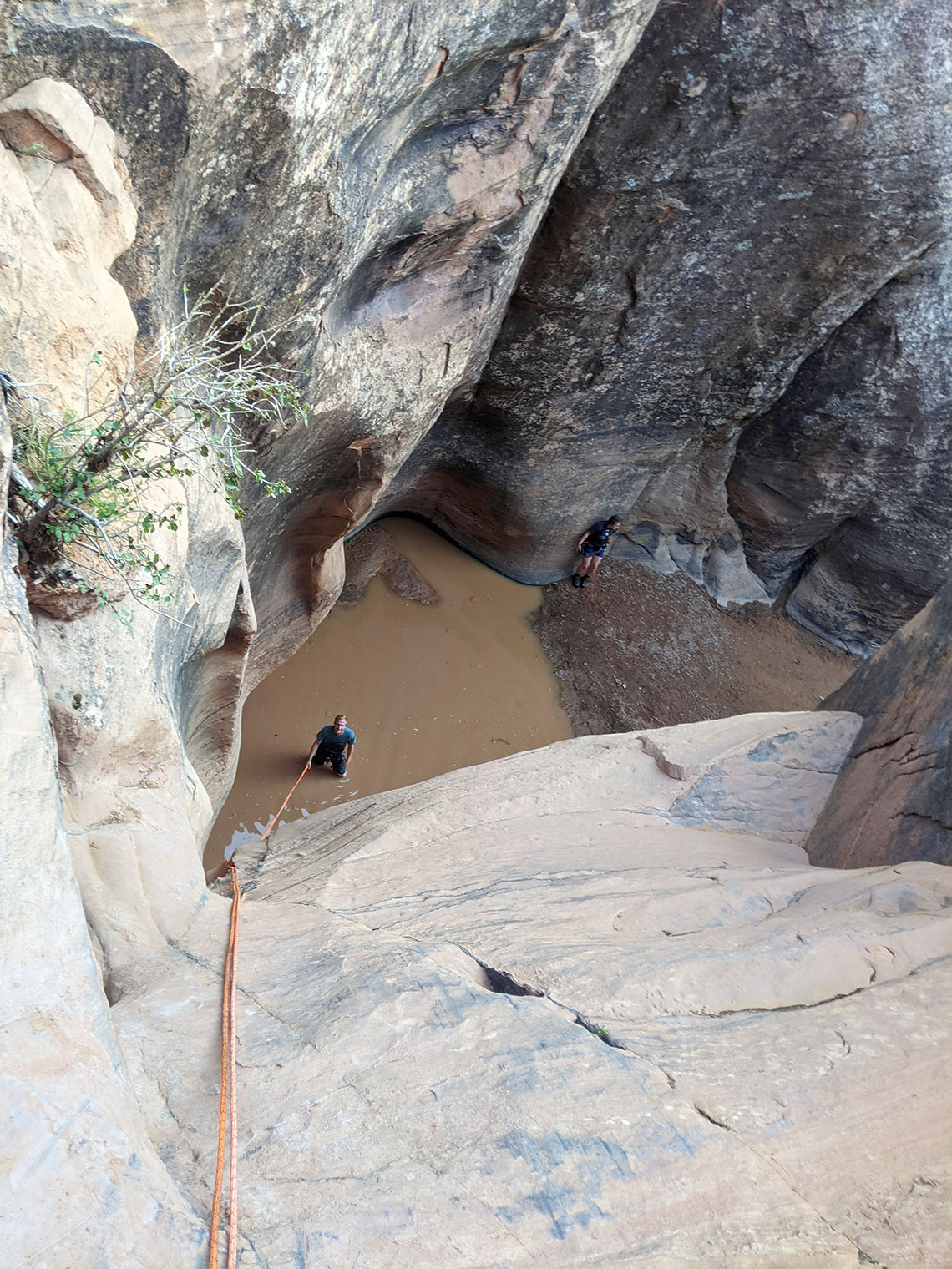 The second stage of the last rappel in Entrajo Canyon