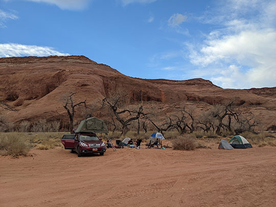 Camping at Sandthrax Campground